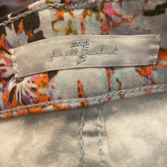 Women’s 7 For All Mankind jeans. Blue with design. Size 24 - Picture 7 of 9